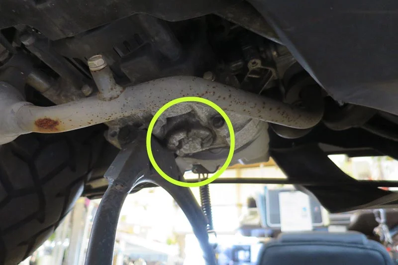 マニュアル】エンジン真下からキレイに抜ける！VOXのオイル交換方法