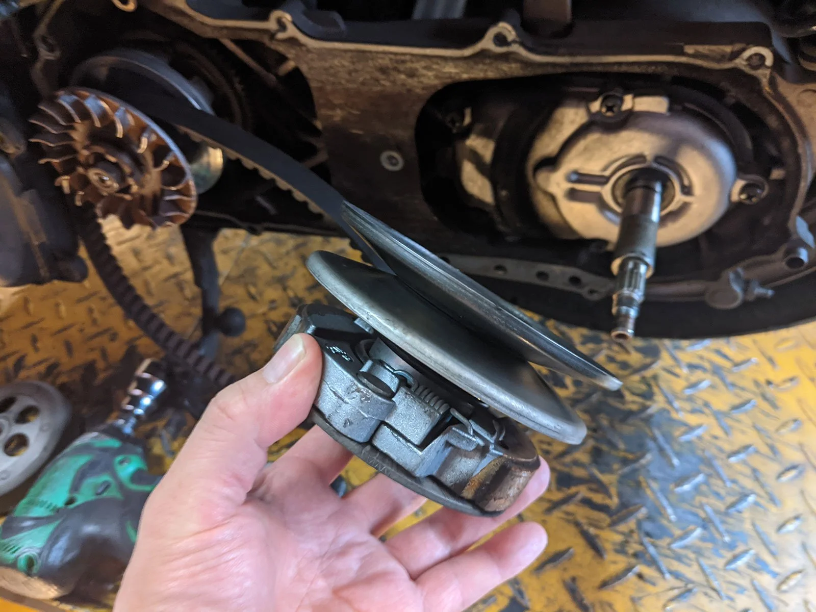 ビーノ2stのガクガクブルブル・・・ストン。。。という信号待ち