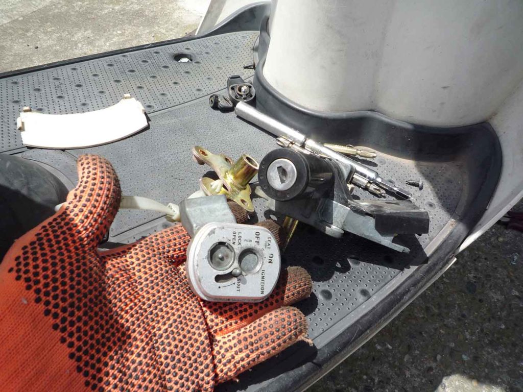 シャッターキー