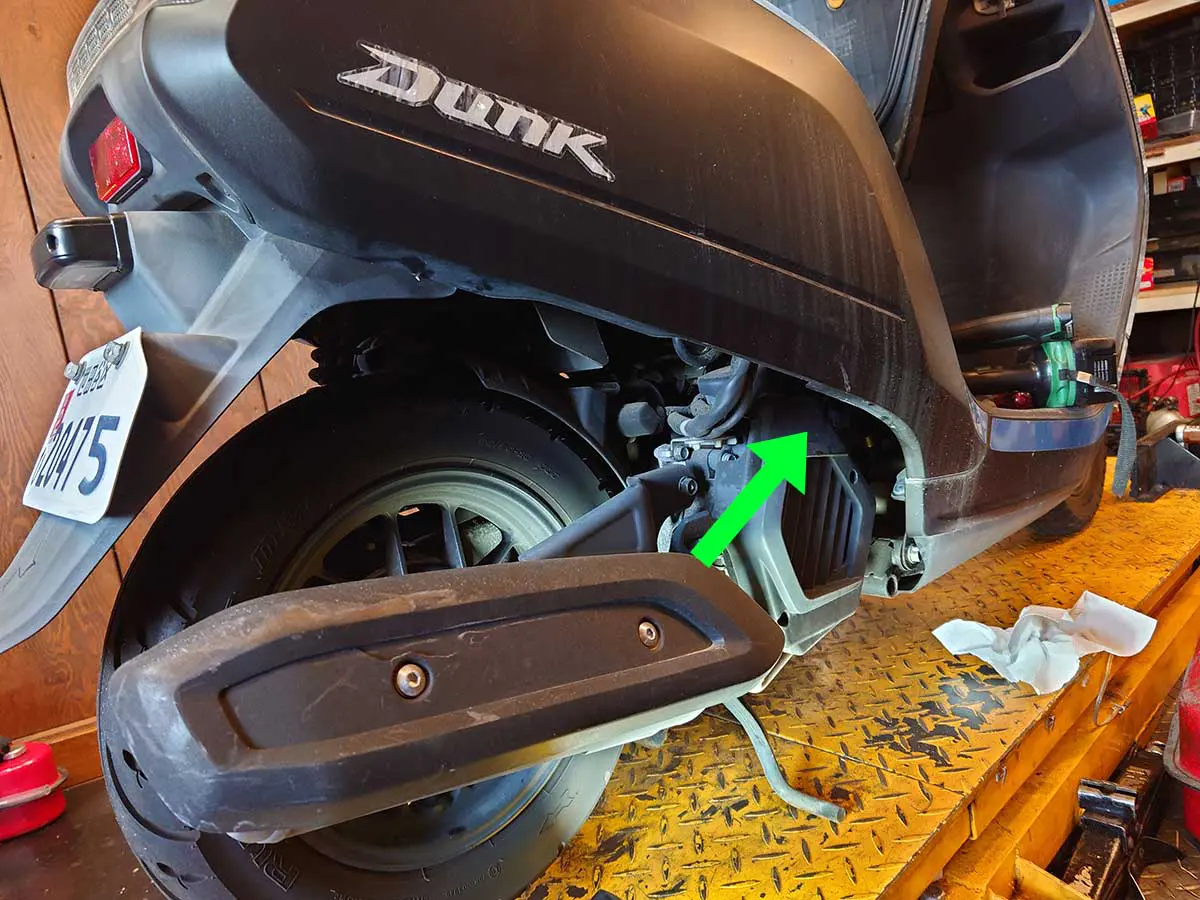 車体番号と型式認定番号の位置