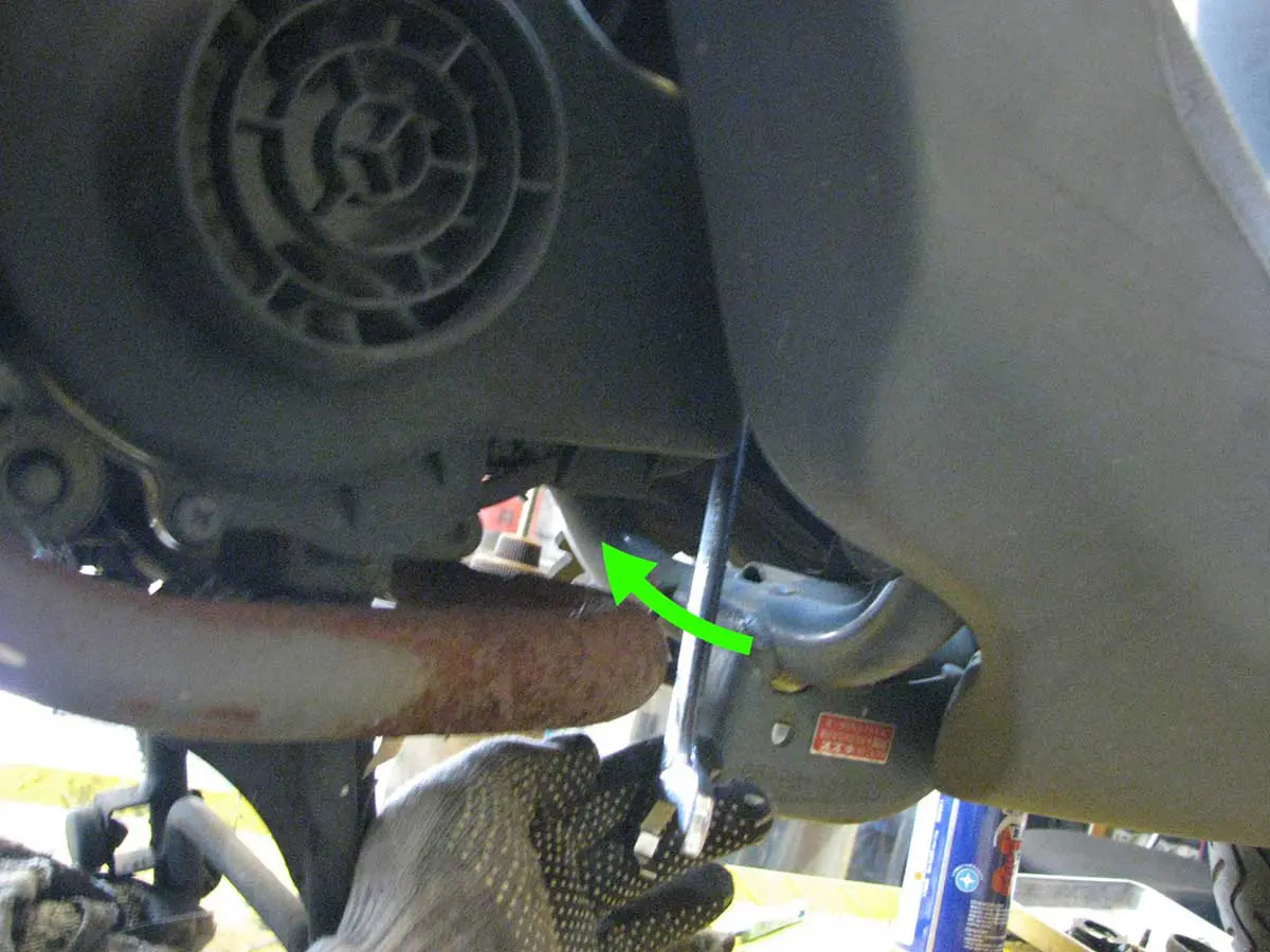 マニュアル】外装一切外さない方法！レッツ＆レッツⅡのプラグ交換をし