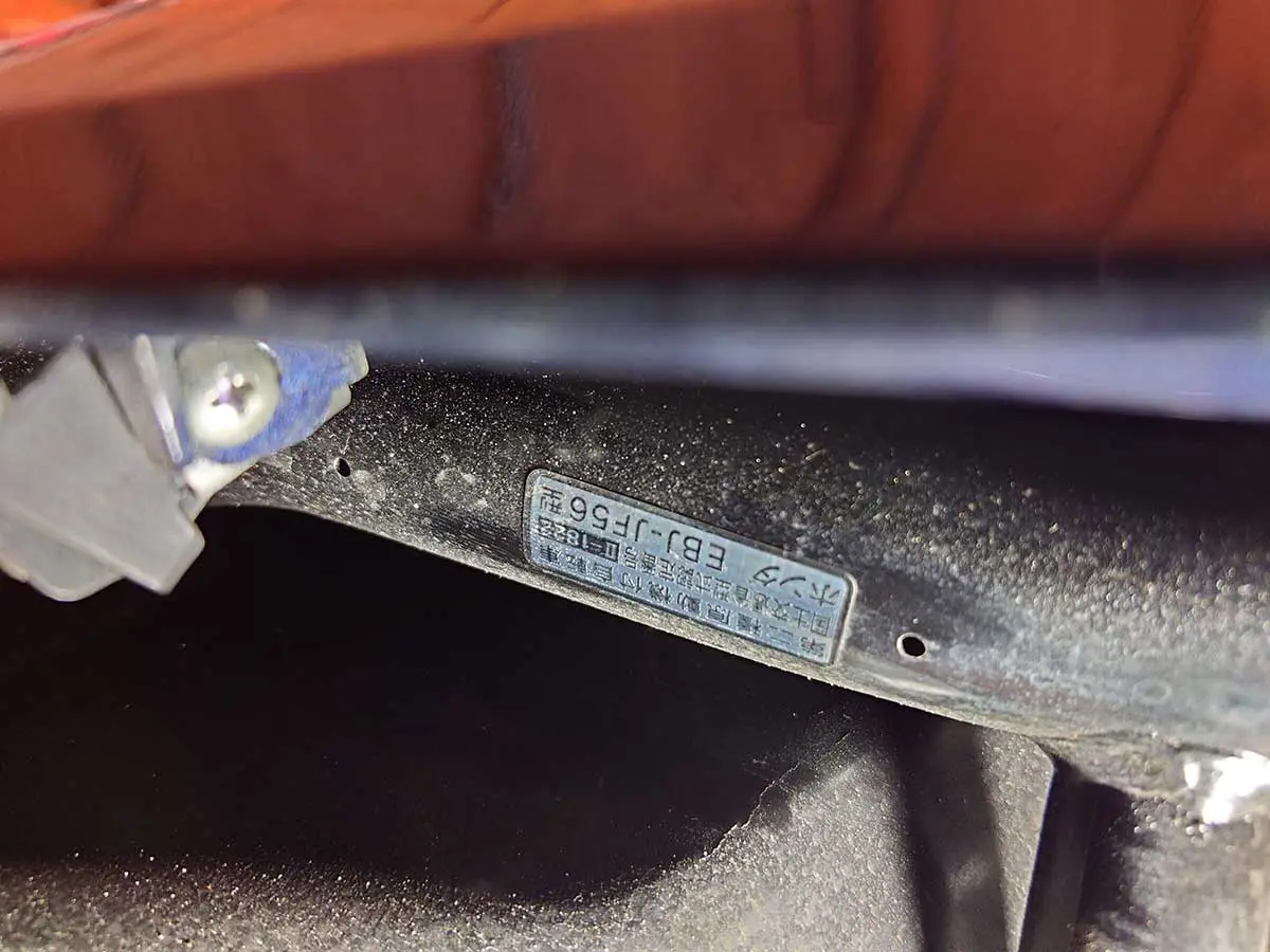 マニュアル】愛車PCX125の車体番号と型式認定番号を現車から確認する