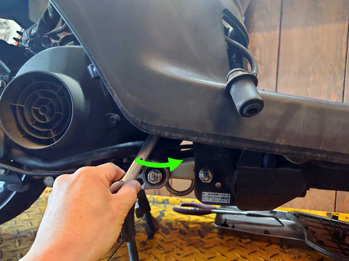 マニュアル】始動性アップの魔法！トゥデイ（AF61・67対応）点火プラグ