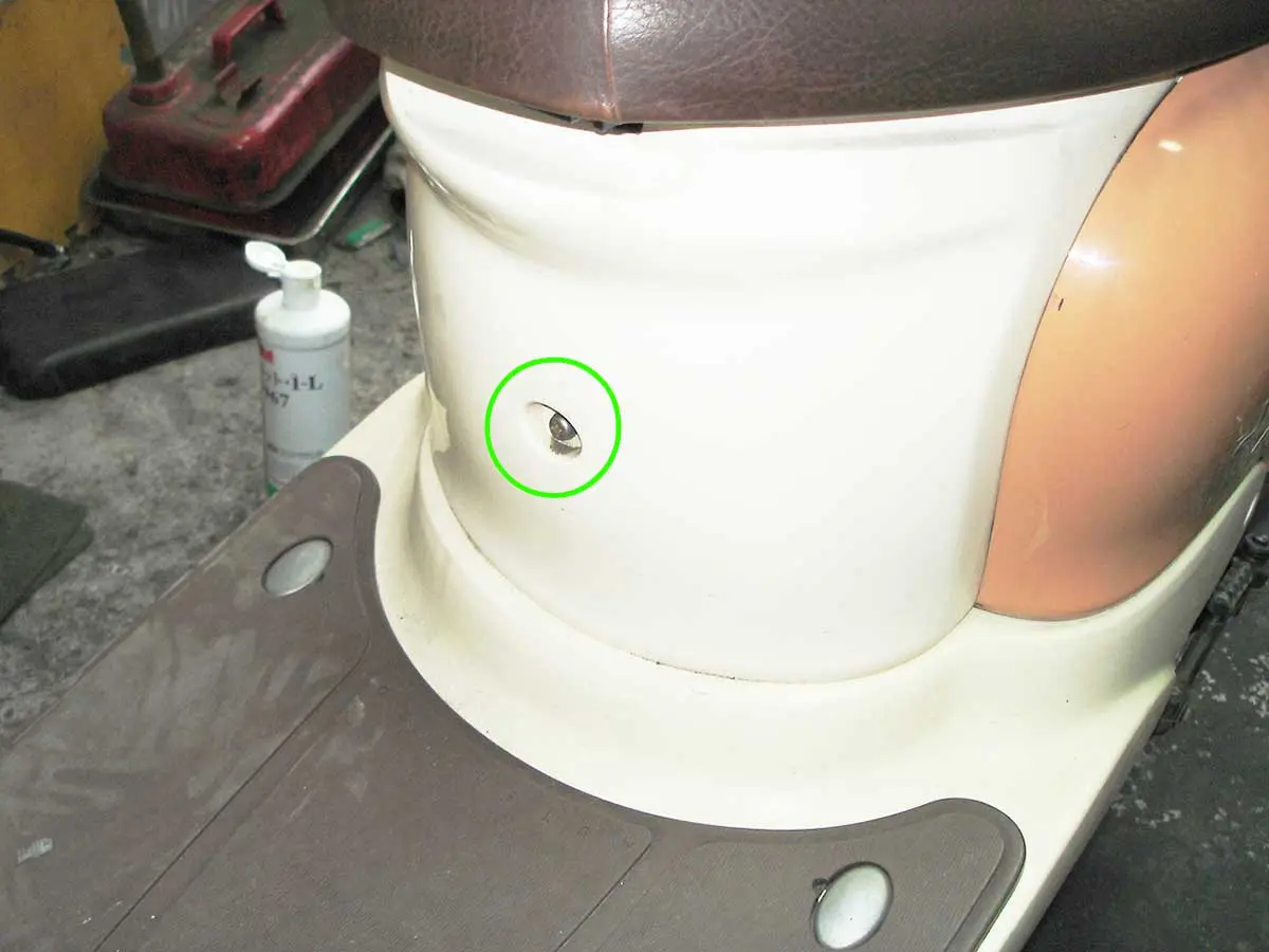 マニュアル】セルが回らなくなったビーノ2ストのバッテリー交換をして