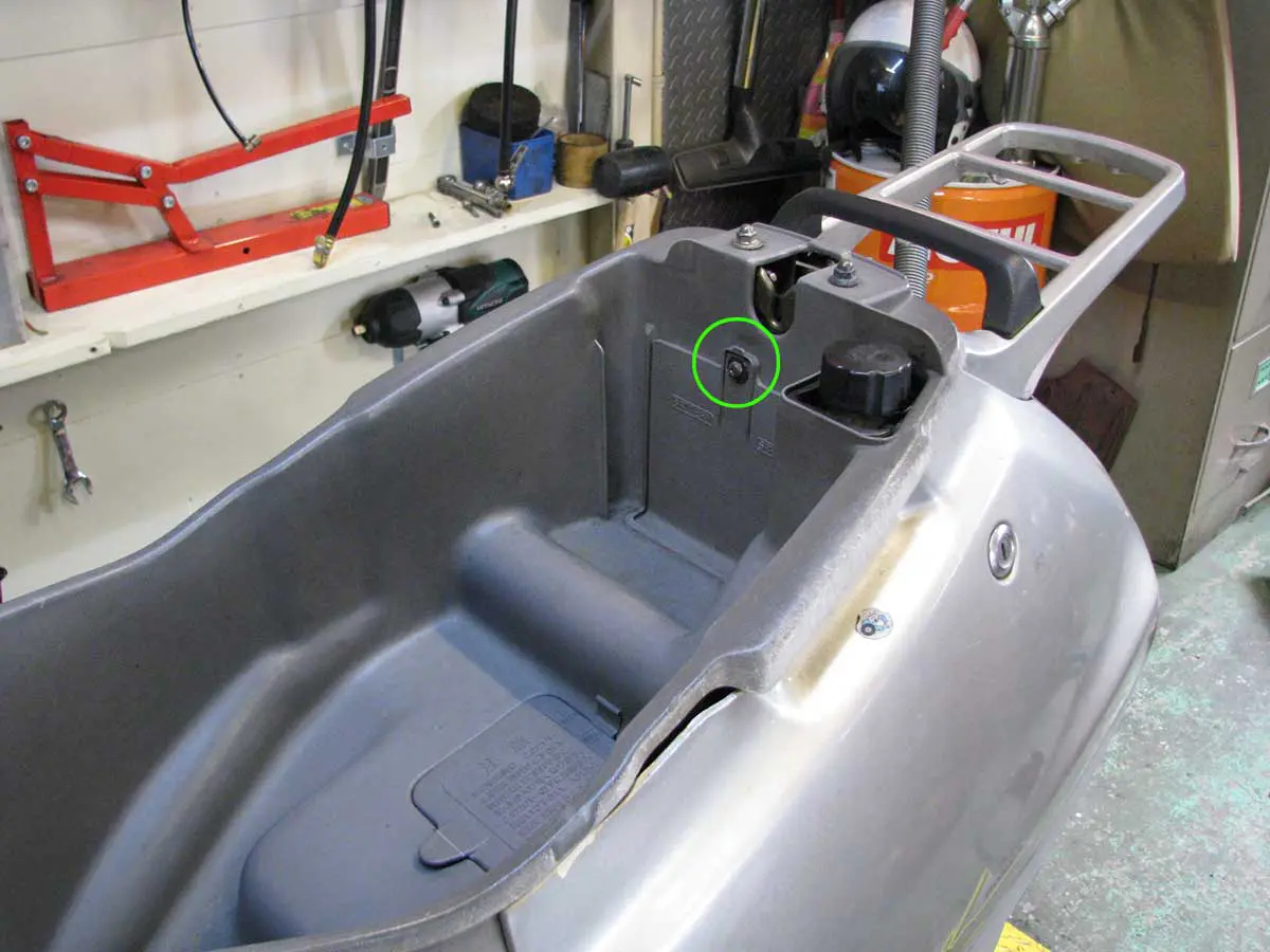 マニュアル】リード50/90のセルが回らなくなったトラブルをバッテリー