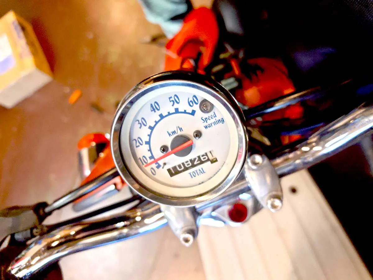 ビーノ4スト FI SA37J-106xxx の スピードメーター