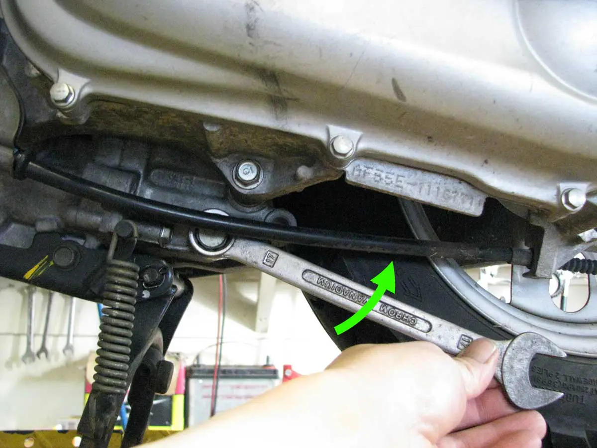 マニュアル】水冷エンジンのスクーピー（AF55）はオイル交換サイクルは