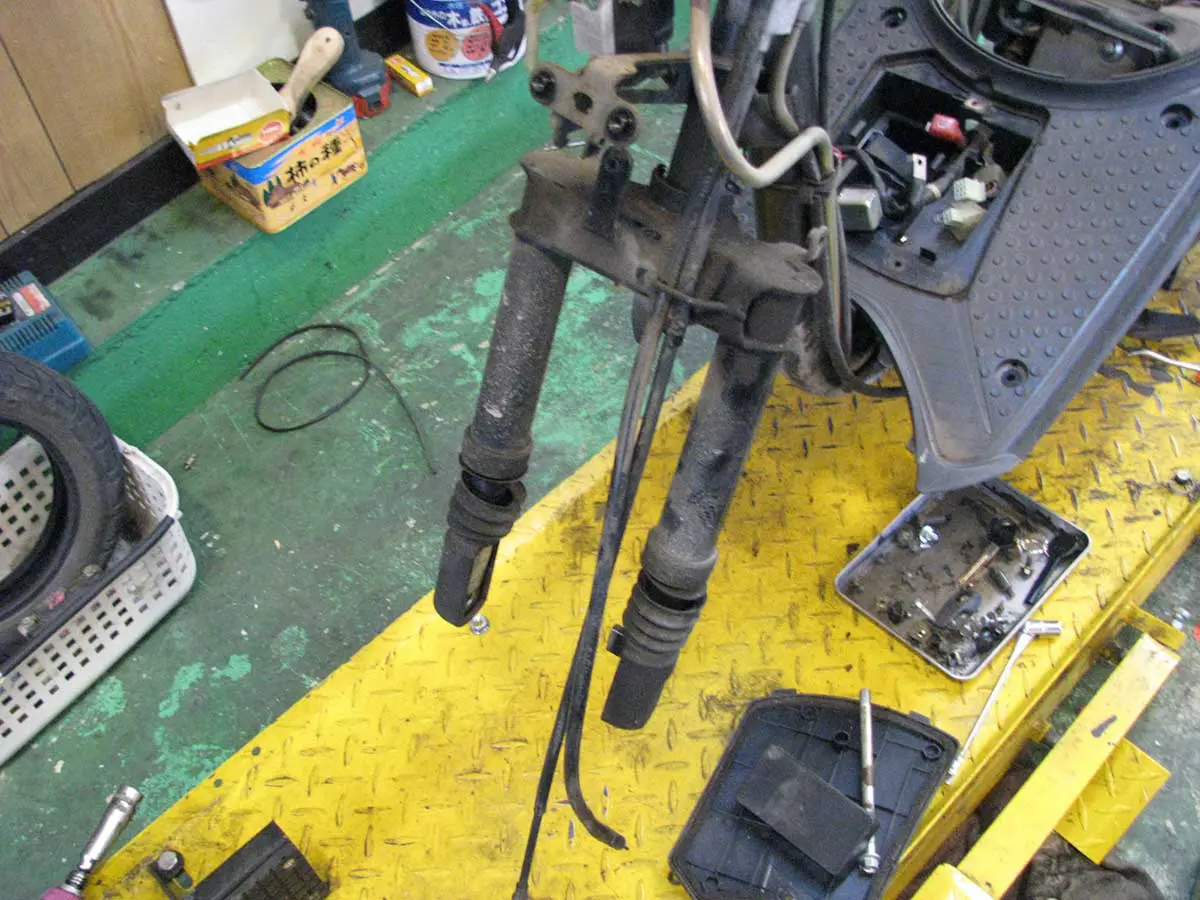 マニュアル】トゥデイ（AF61・AF67）のフロントフェンダーを外して