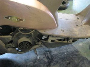 ディオ4のサイドカバー脱着法