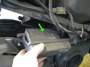 ジョグ（SA01J）のバッテリー交換法